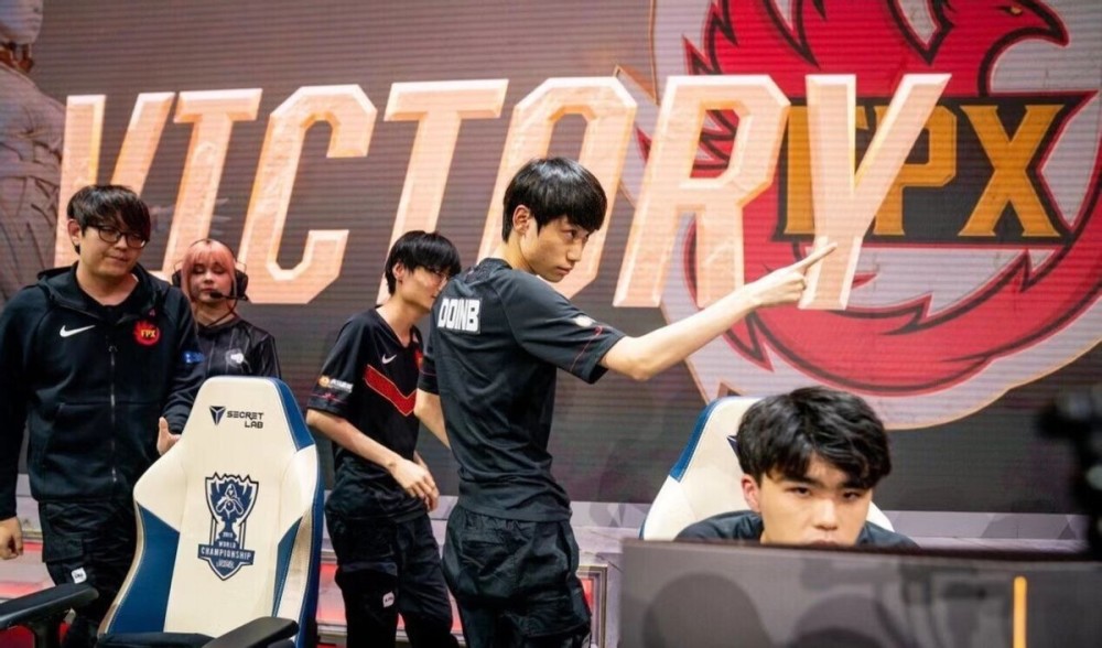 通与盯人策 通与盯人策